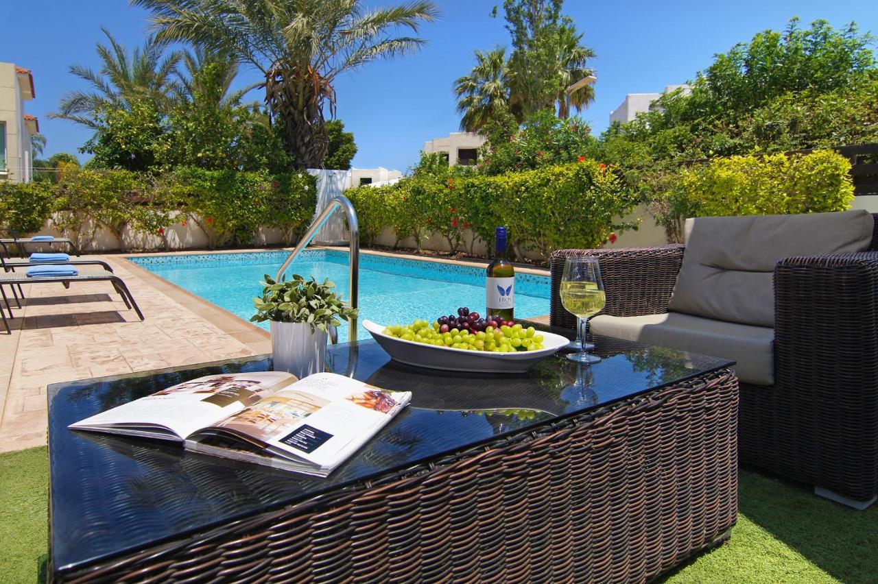 Villa Palm Протарас Екстериор снимка