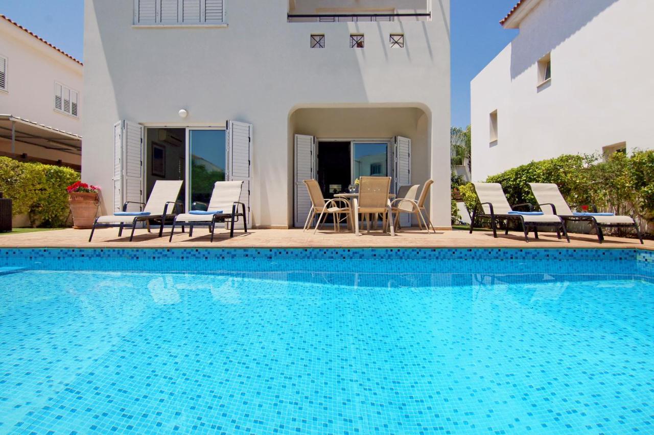 Villa Palm Протарас Екстериор снимка