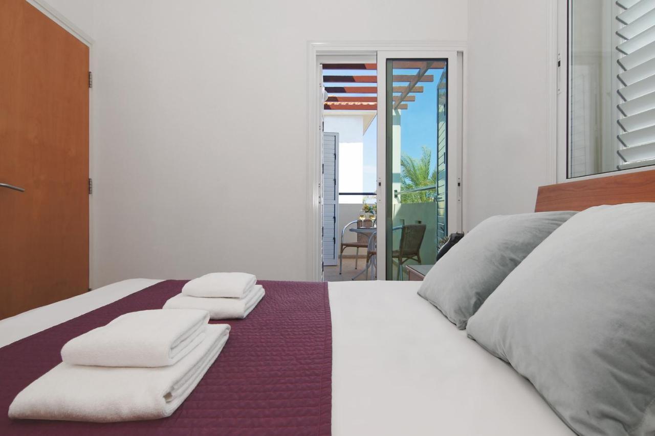 Villa Palm Протарас Екстериор снимка