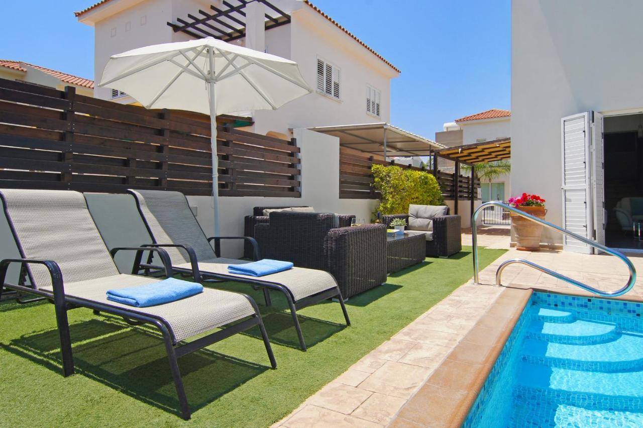 Villa Palm Протарас Екстериор снимка